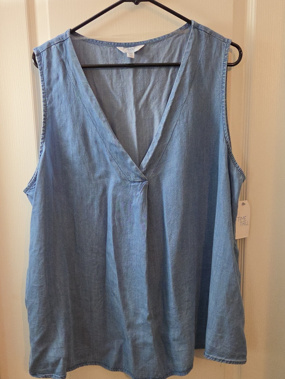 NWT Womens Time And True Top